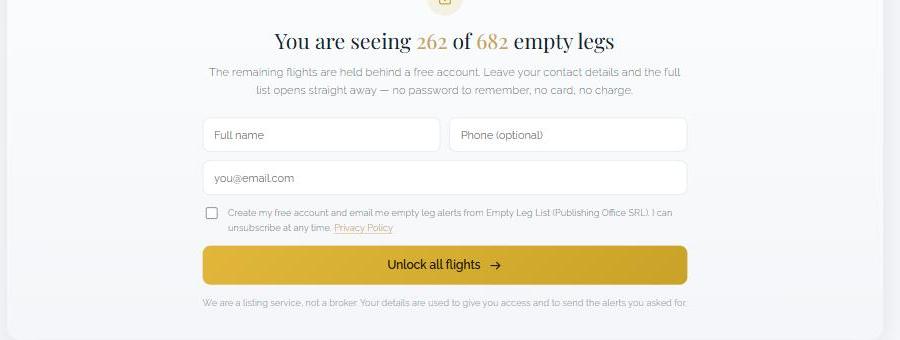 The free account panel explaining that the remaining flights open with a name and email.